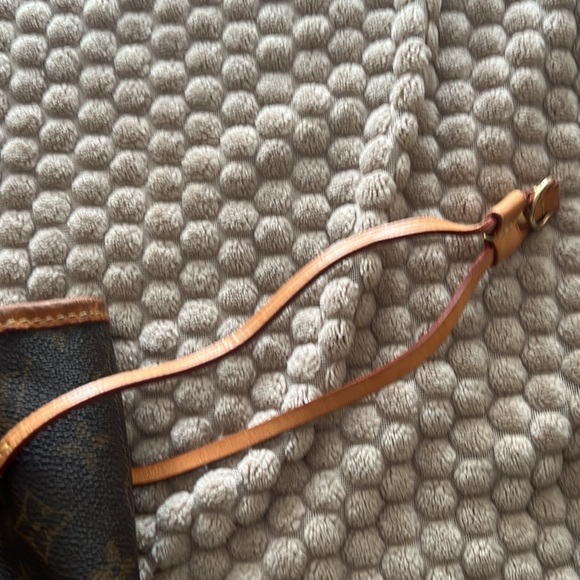 Authentic 🌼Louis Vuitton 🌼Neverful bag MM Reasonable offers please - Picture 4 of 14